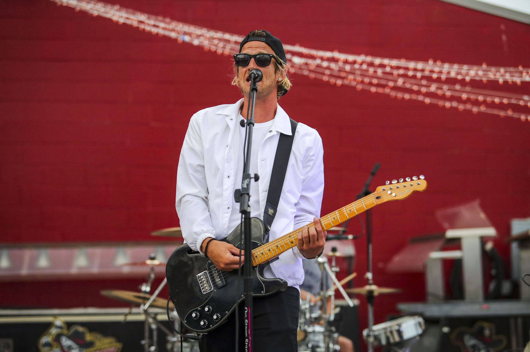 070419-mda-nws-redwhiteboom-018